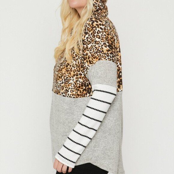 Plus Size Color Block Hoodie Featuring A Cheetah Print - Picture 6 of 6